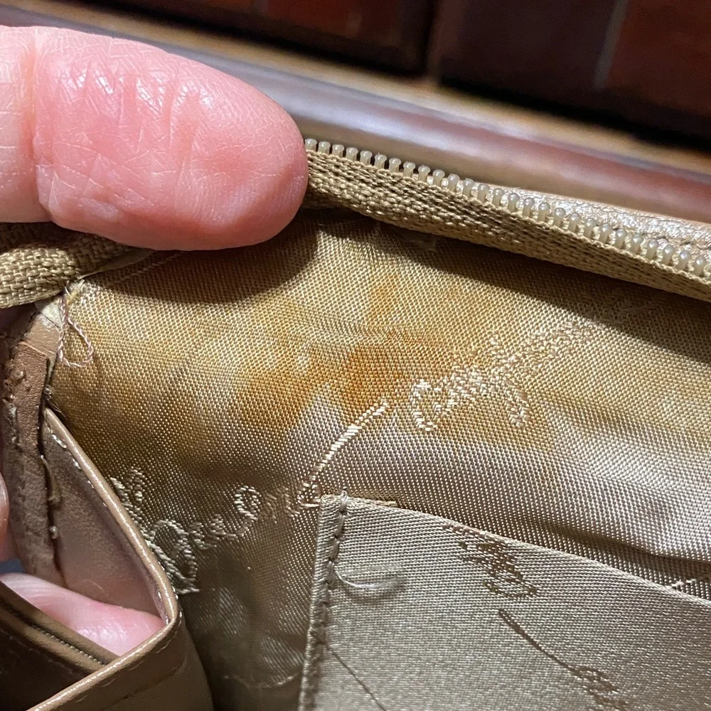 Vintage Bueno Tan Leather women’s Clutch purse